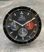 Luxurious wall clock Luxurious stainless steel with black bezel and black face