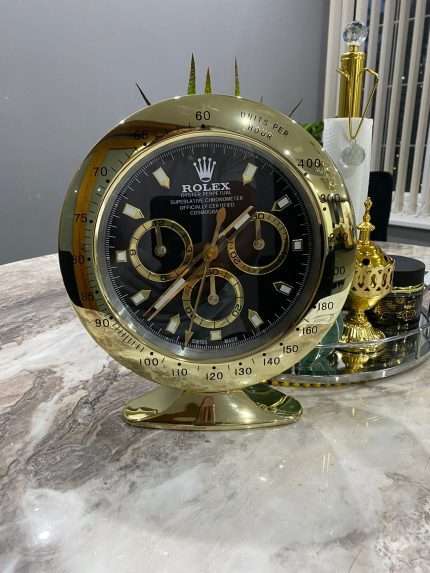 Luxurious stainless steel Rolex Limited Edition table - Desk and wall clock DAYTONA in yellow gold bezel with black face