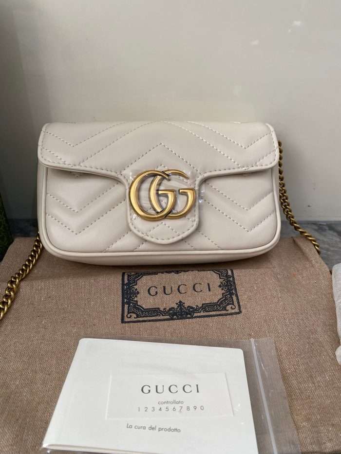 LUXURIOUS LADYS BAG IN GUCCI