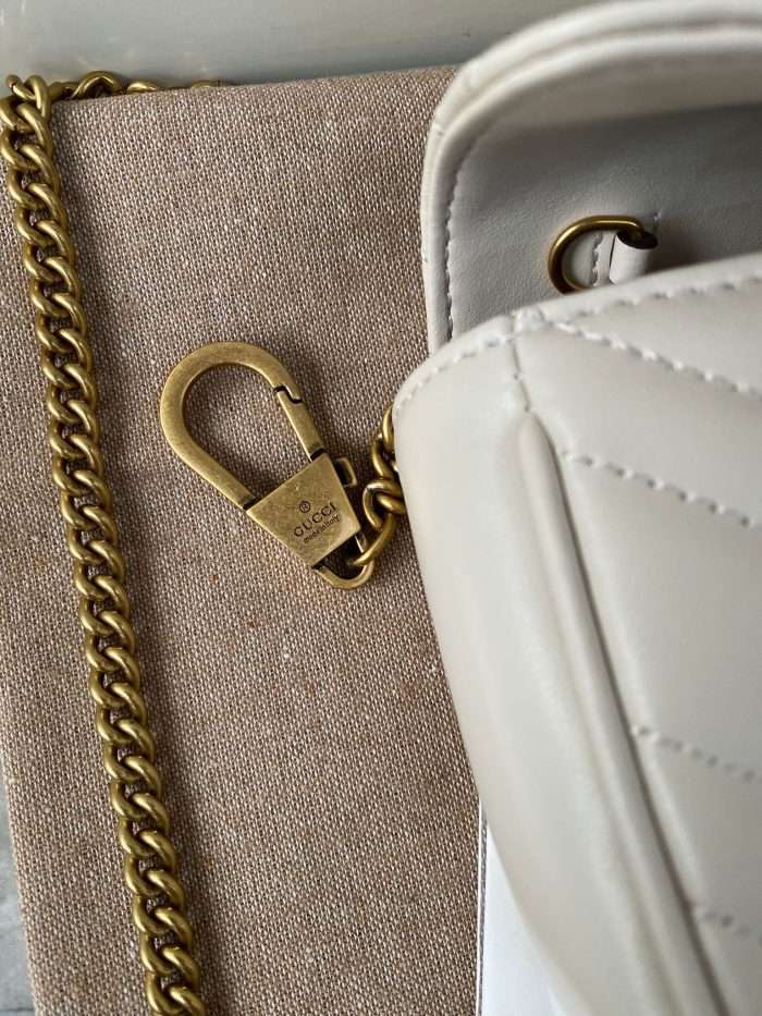 LUXURIOUS LADYS BAG IN GUCCI