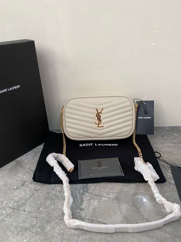 LUXURIOUS LADYS BAG IN YSL
