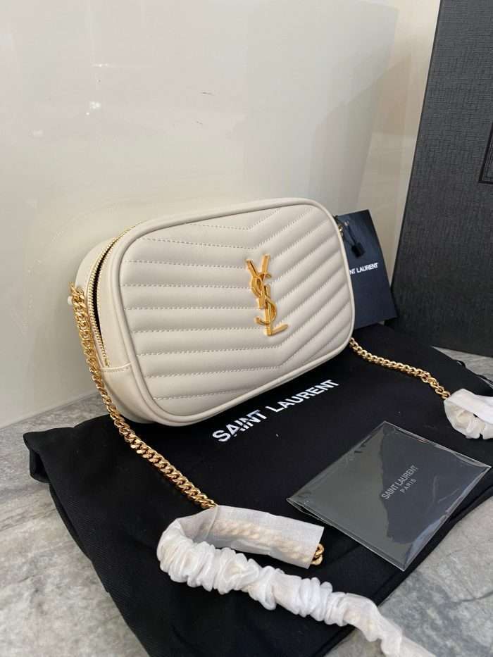 LUXURIOUS LADYS BAG IN YSL