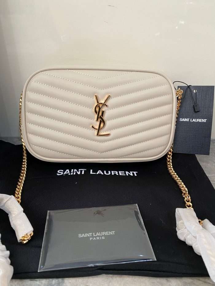 LUXURIOUS LADYS BAG IN YSL