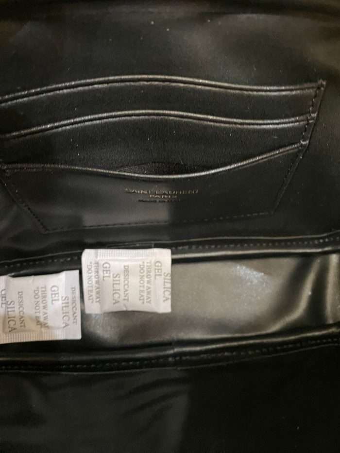 LUXURIOUS LADYS BAG IN YSL